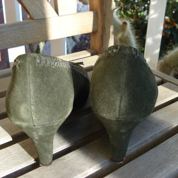 ETIENNE AIGNER == Loden Green Suede Leather Wedges Sz. 10/ Box - Picture 8 of 13